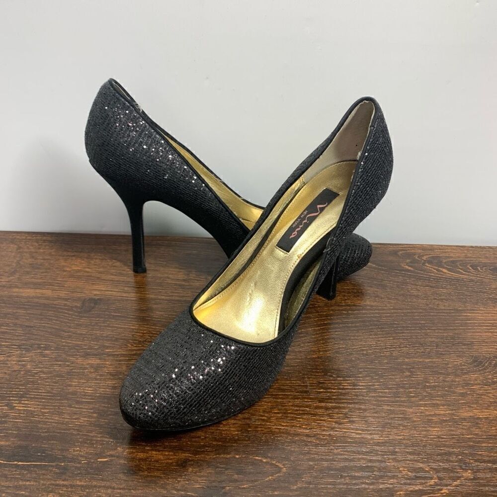 Nina Women's Solid Leather Almond Toe Slip On Stiletto Heel Pump Black Size 8M